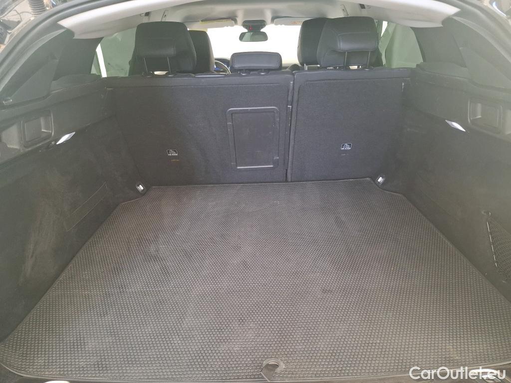  Peugeot  508 PEUGEOT  SW / 2018 / 5P / Break PureTech 130 S&S EAT8 Allure Pack #11