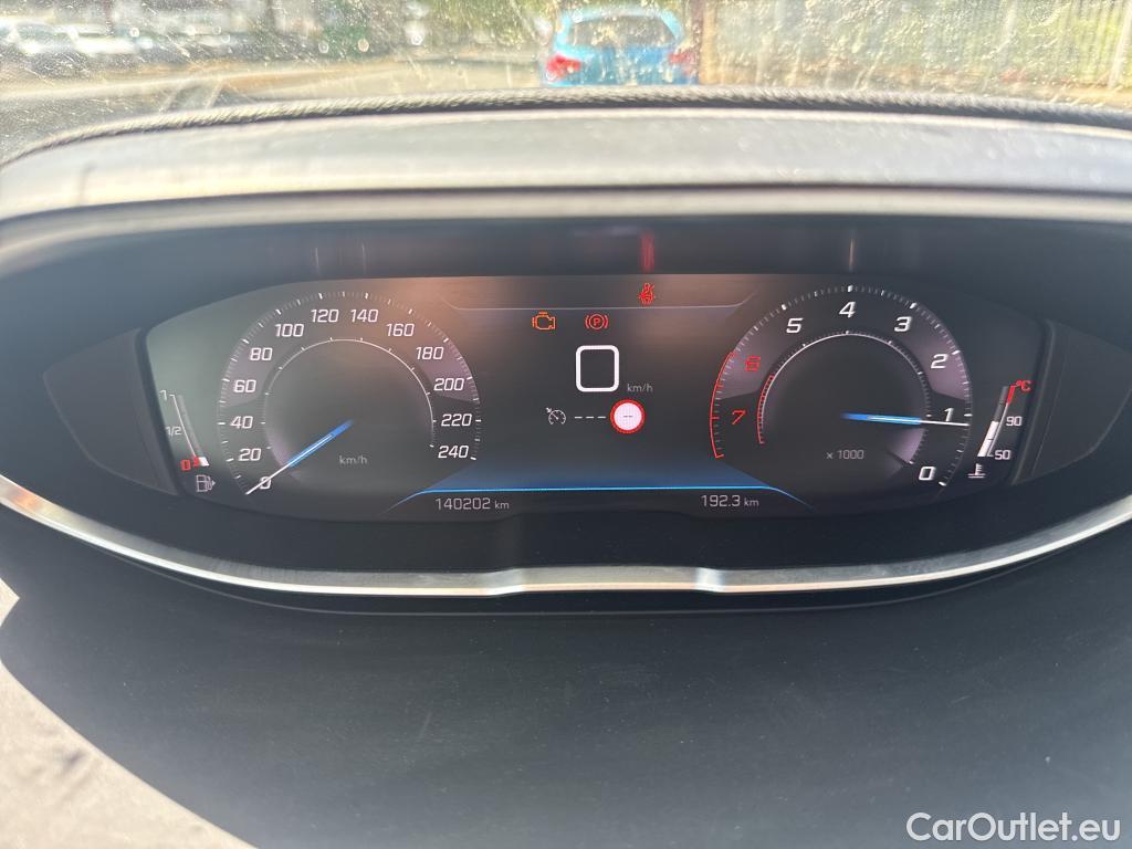  Peugeot  5008  Active Pack 1.2 PureTech 130CV BVM6 7 Sieges E6d #15