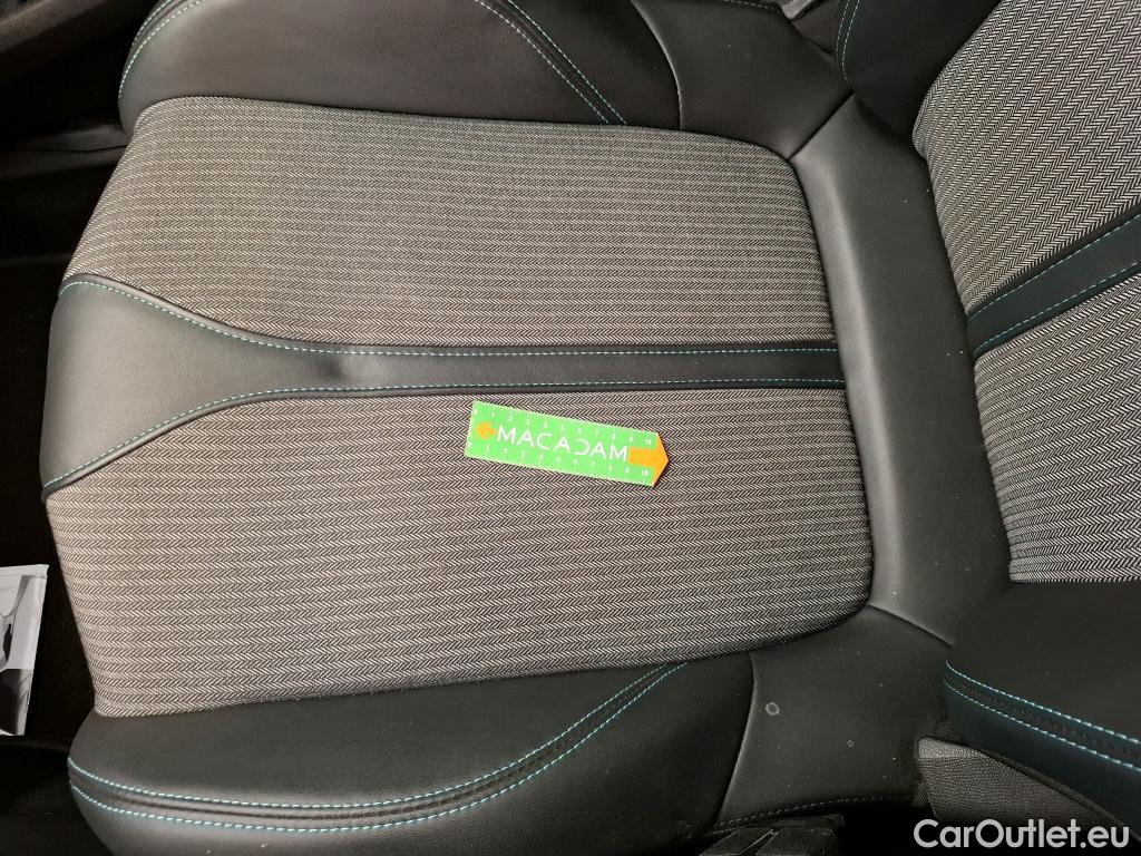  Peugeot  5008  Allure 1.5 HDi 130CV BVA8 7 Sieges E6d #79