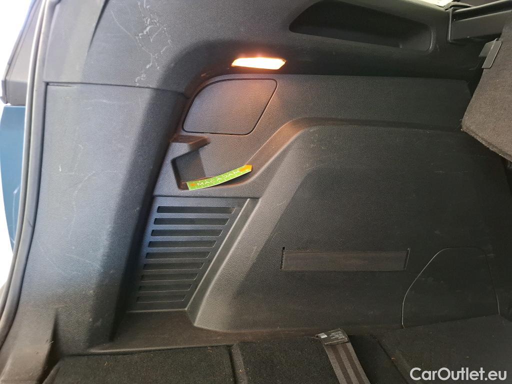  Peugeot  5008  Allure 1.5 HDi 130CV BVA8 7 Sieges E6d #57