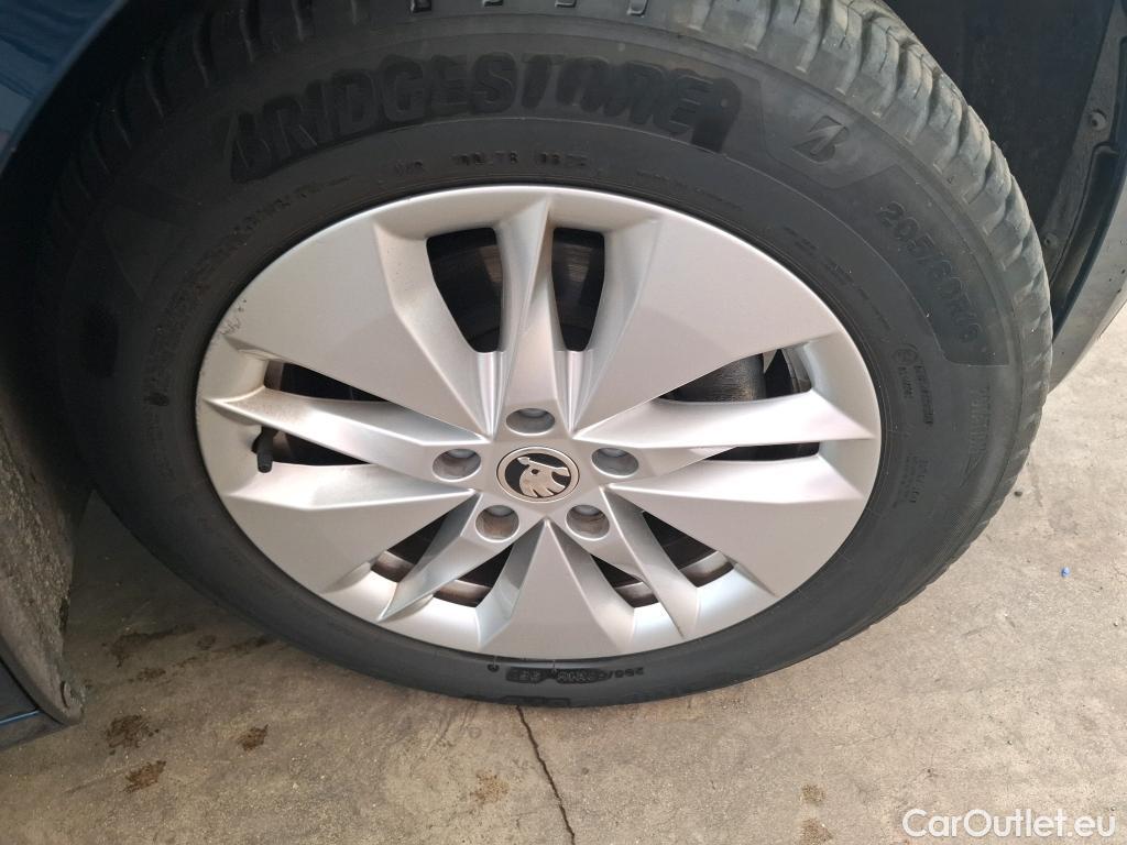  Skoda  Octavia  Break Business 2.0 TDI 150CV BVA7 E6d #18