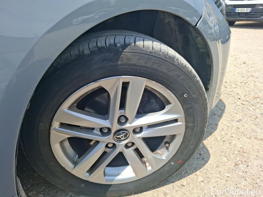  Toyota  Corolla TOYOTA  / 2018 / 5P / Berline Hybride 122h Dynamic Business #18