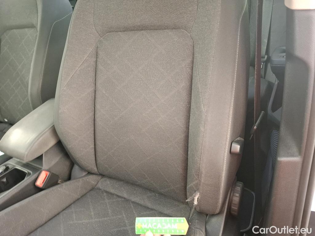  Volkswagen  Golf  VOLKSWAGEN / 2020 / 5P / Berline 2.0 TDI SCR 150 DSG7 Life Busi 1st #1