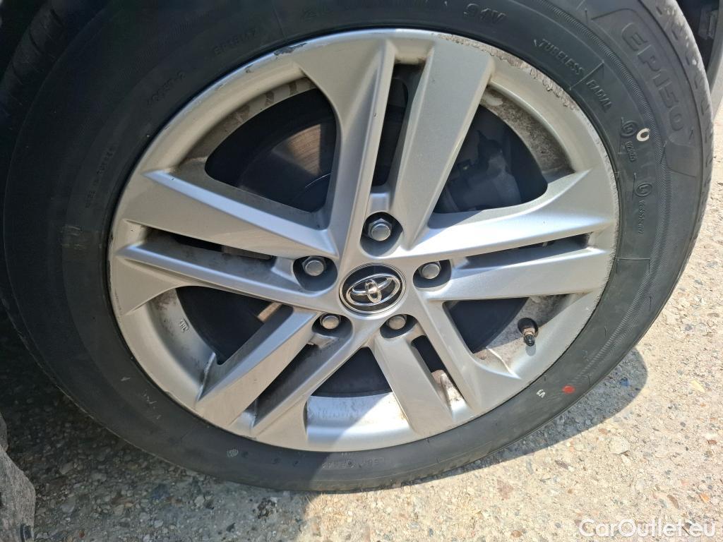  Toyota  Corolla TOYOTA  / 2018 / 5P / Berline Hybride 122h Dynamic Business #19