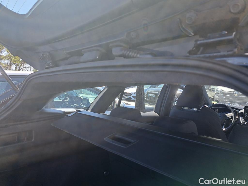  Toyota  Corolla TOYOTA  Touring Sports / 2018 / 5P / Break Hybride 122h Dynamic Business Stage Acad #30