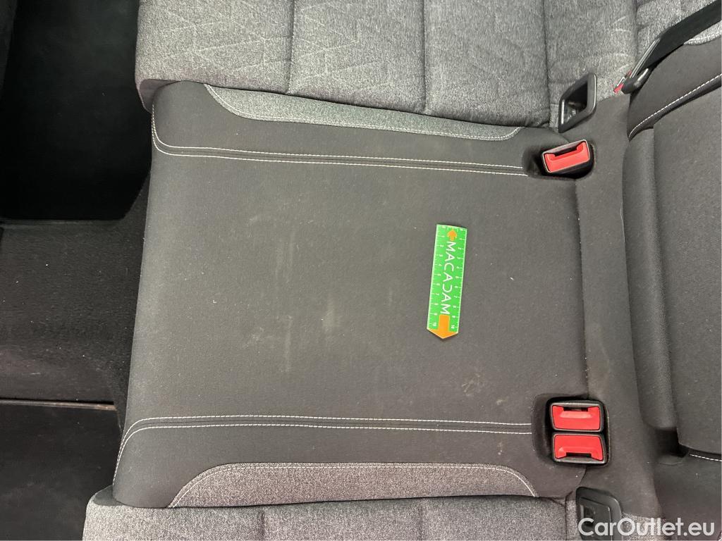  Volkswagen  Passat  Break Life Plus 2.0 TDI 150CV BVA7 E6d #13