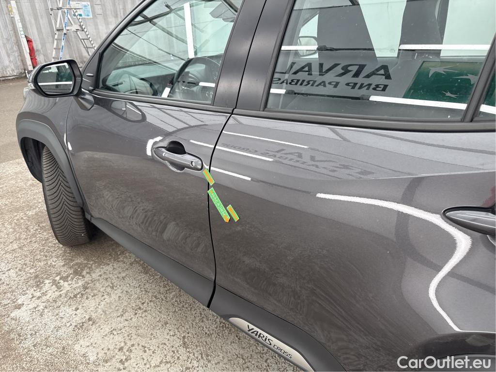  Toyota  Yaris Cross TOYOTA  Hybride / 2021 / 5P / SUV 1.5 HYBRID 116H DYNAMIC BUSINESS BEYOND #28