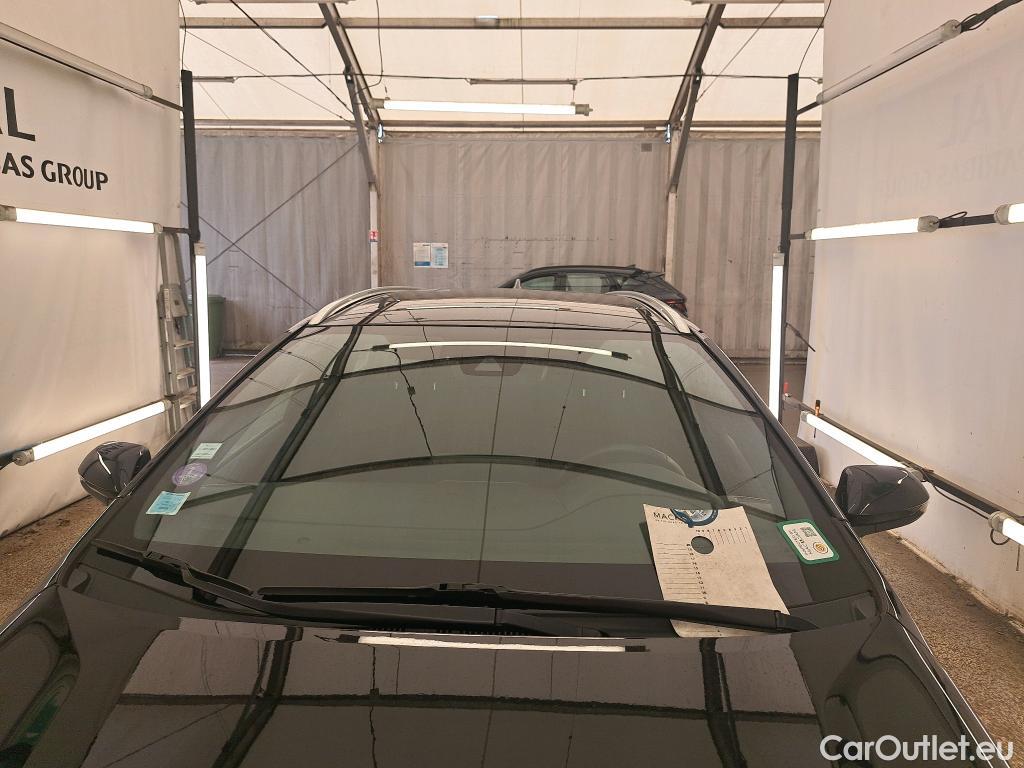  Toyota  Corolla TOYOTA  Touring Sports / 2018 / 5P / Break Hybride 122h Dynamic Business Stage Acad #1