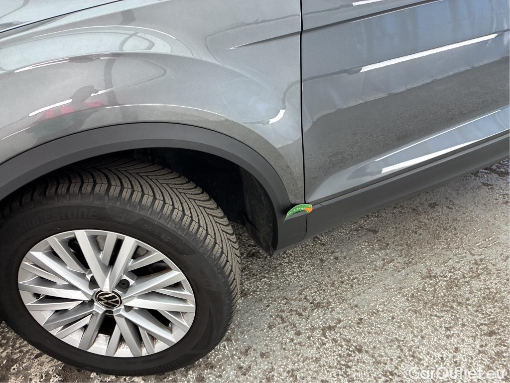  Volkswagen  T-ROC VOLKSWAGEN  / 2017 / 5P / SUV 2.0 TDI 150 LOUNGE BUSINESS DSG7 #27