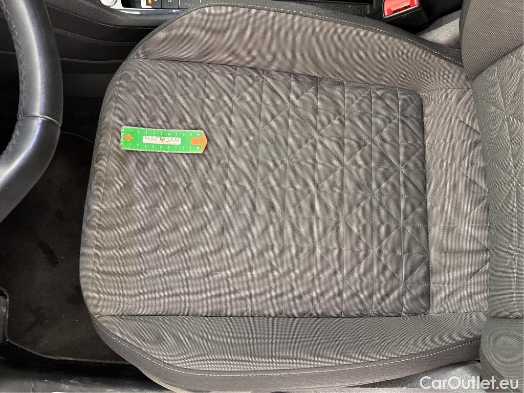  Volkswagen  Tiguan VOLKSWAGEN  / 2020 / 5P / SUV 2.0 TDI 150 DSG7 Life Business #21