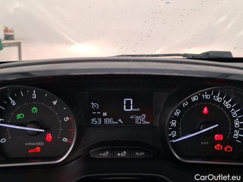  Peugeot  208  Affaire Premium 1.6 HDi 75CV BVM5 E6 #33