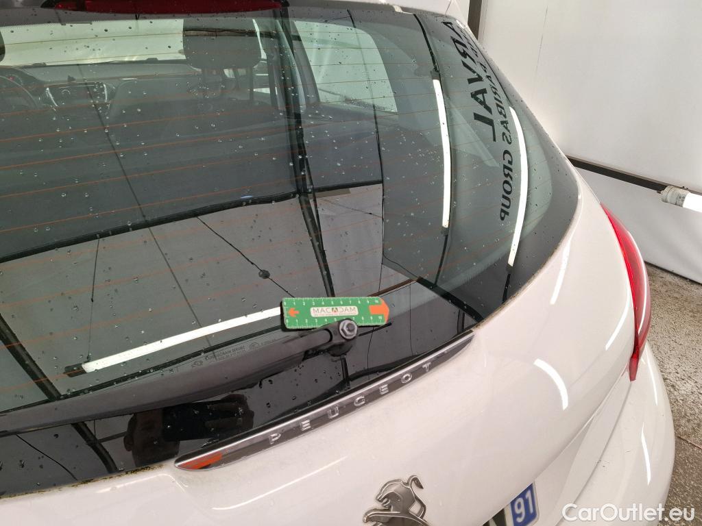  Peugeot  208  Affaire Premium 1.6 HDi 75CV BVM5 E6 #30