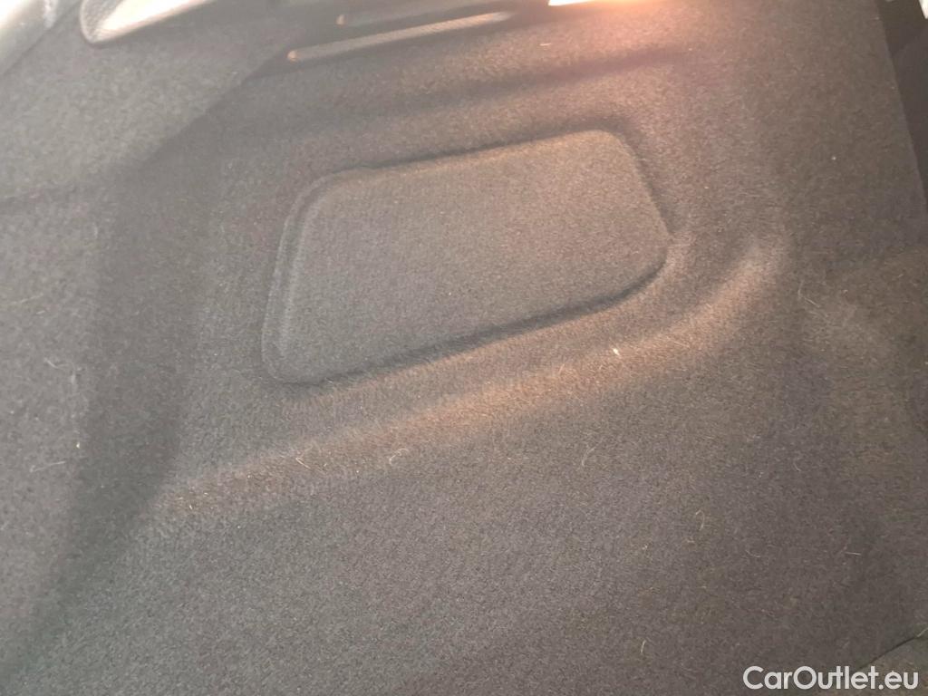  Peugeot  208  Premium 1.5 HDi 100CV BVM6 E6d #52