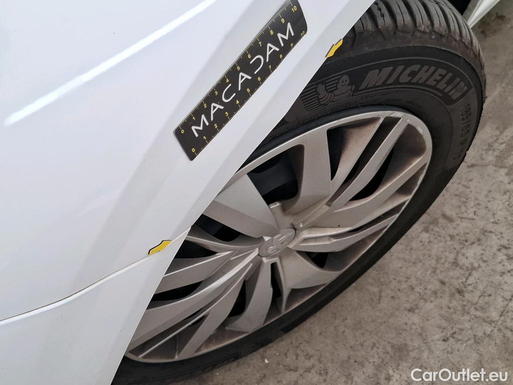  Peugeot  208  Premium 1.2 PureTech 75CV BVM5 E6d #13