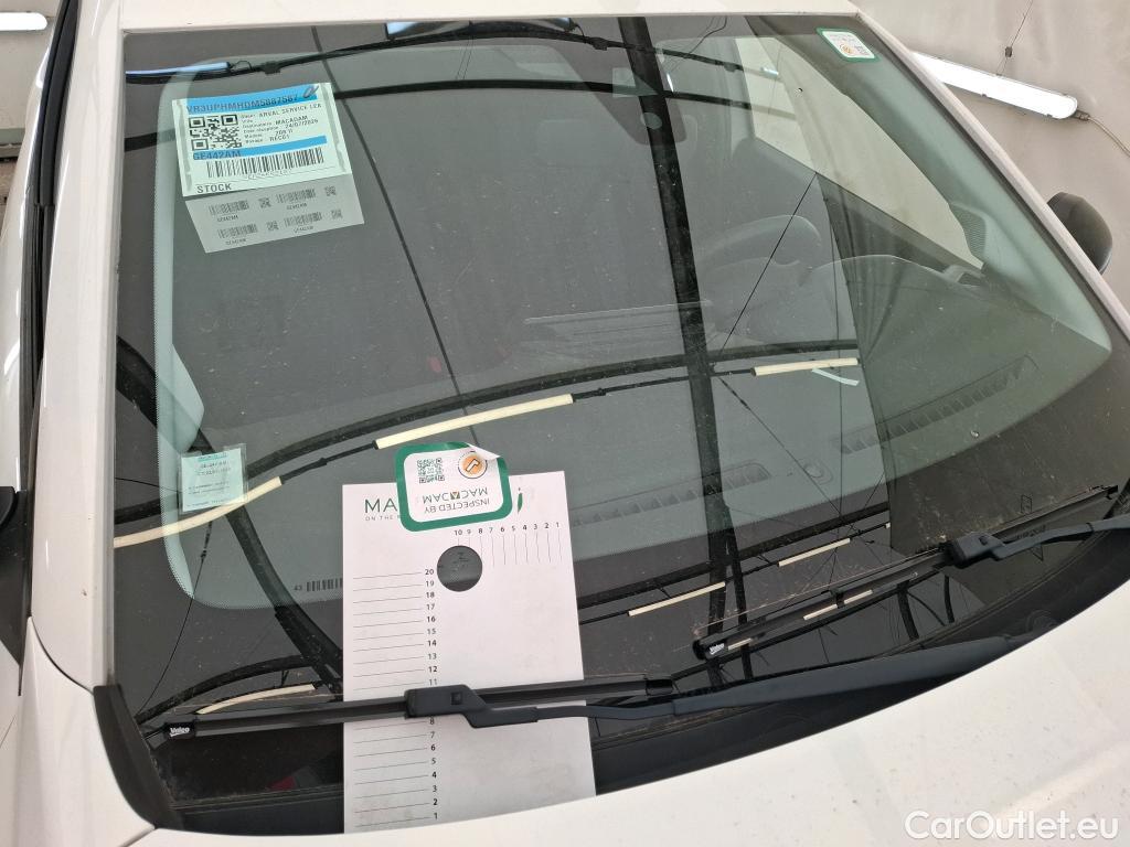  Peugeot  208  Premium 1.2 PureTech 75CV BVM5 E6d #5
