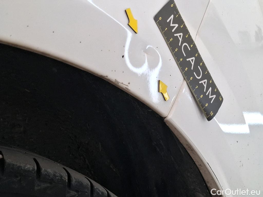  Peugeot  208  Premium 1.2 PureTech 75CV BVM5 E6d #43