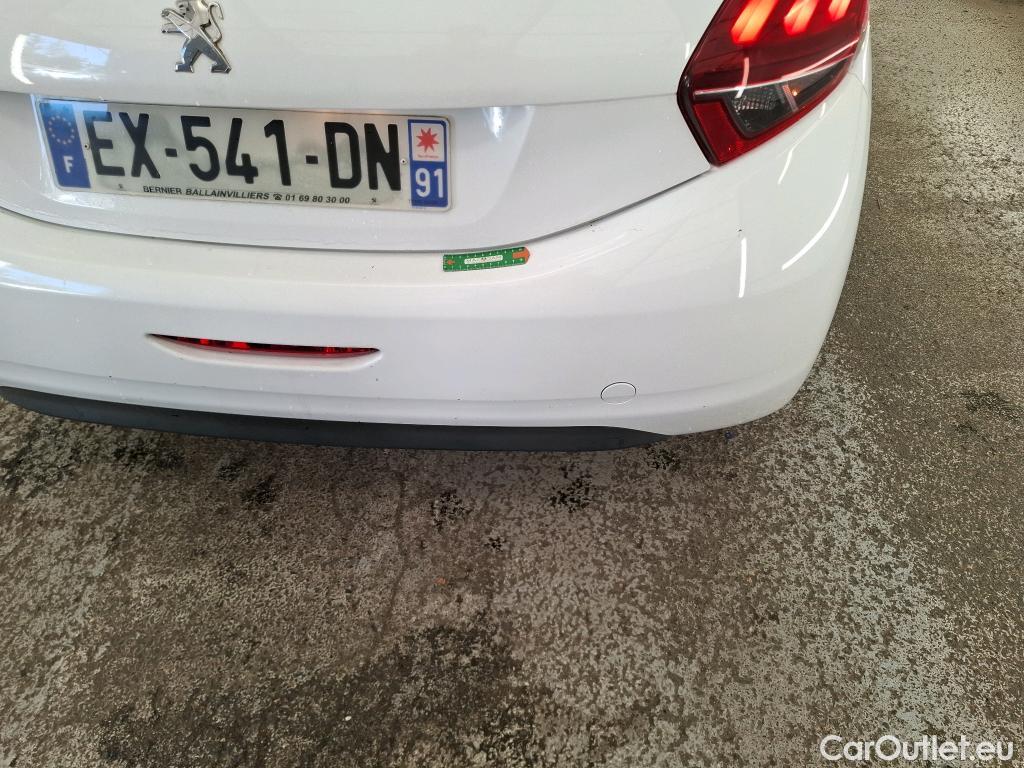  Peugeot  208  Affaire Premium 1.6 HDi 75CV BVM5 E6 #12