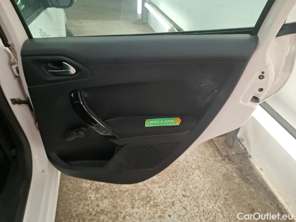  Peugeot  208  Affaire Premium Pack 1.6 HDi 100CV BVM5 E6 #15