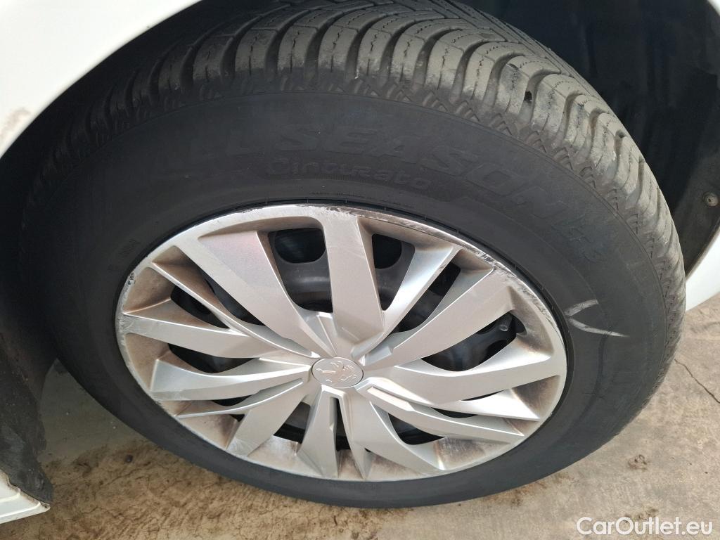  Peugeot  208  Premium 1.5 HDi 100CV BVM6 E6d #28