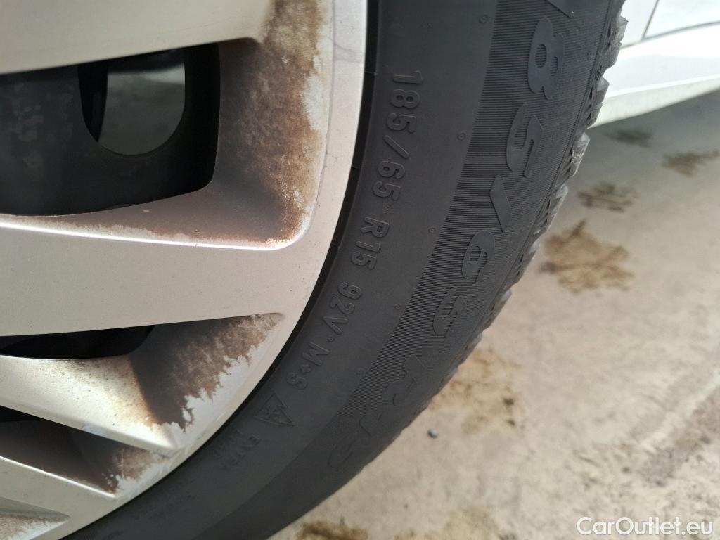  Peugeot  208  Premium 1.5 HDi 100CV BVM6 E6d #32