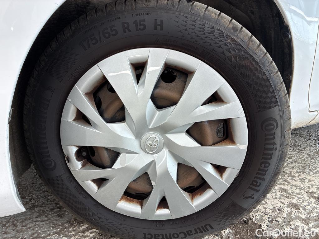  Toyota  Yaris  Hybride Affaires VU 5p Berline 1.5 VVT-I HYBRID AUTO France Business #21