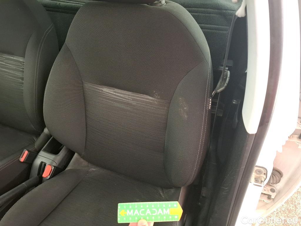  Peugeot  208  Affaire Premium Pack 1.6 HDi 100CV BVM5 E6 #24