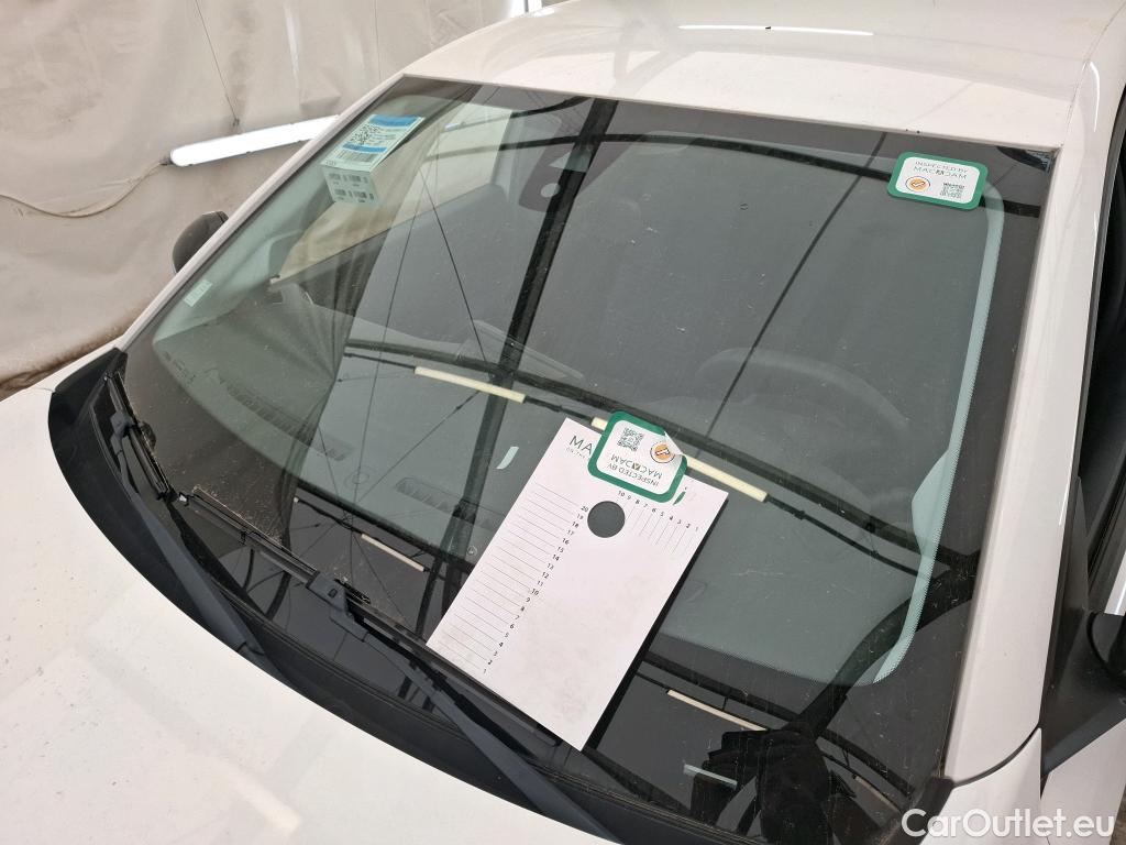  Peugeot  208  Premium 1.2 PureTech 75CV BVM5 E6d #47