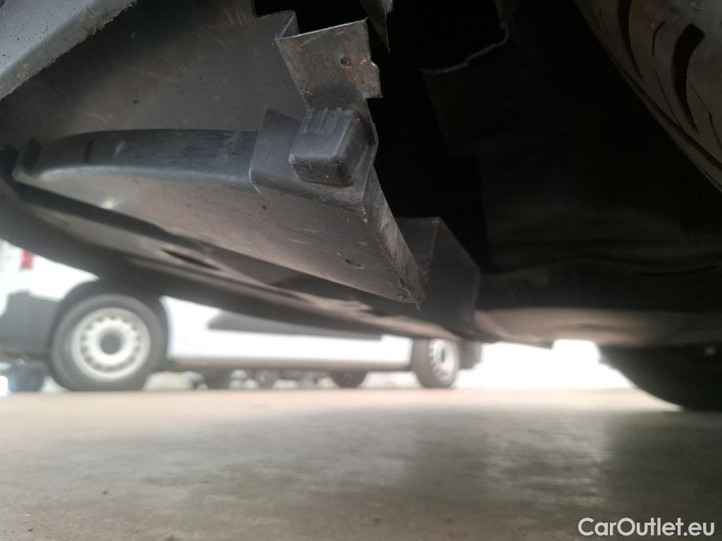  Renault  Trafic  Fourgon L1H1 2T8 Grand Confort 2.0 dCi 150CV BVA6 E6d #46
