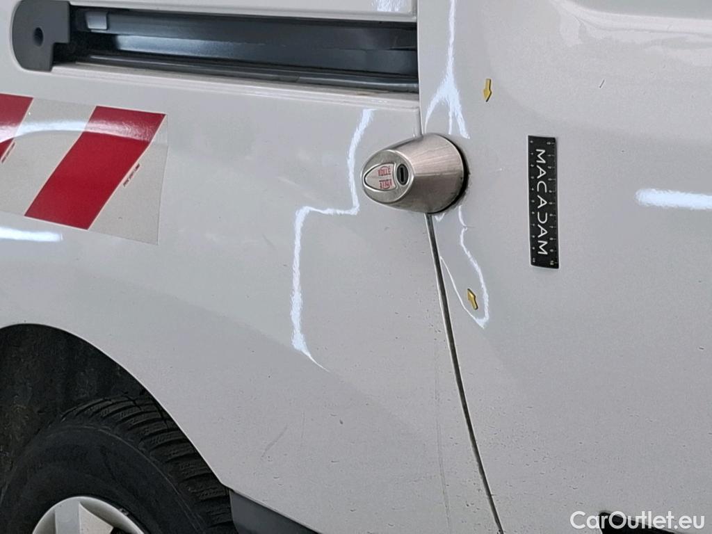  Renault  Kangoo  Express Maxi Extra (Série Spéciale) 1.5 #14
