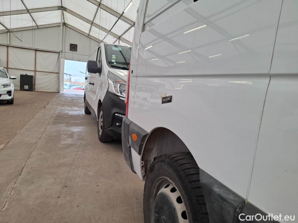  Renault  Master RENAULT  / 2019 / 4P / Fourgon tôlé FG Tr GCF F3500 L3H2 Blue dCi 135 #59