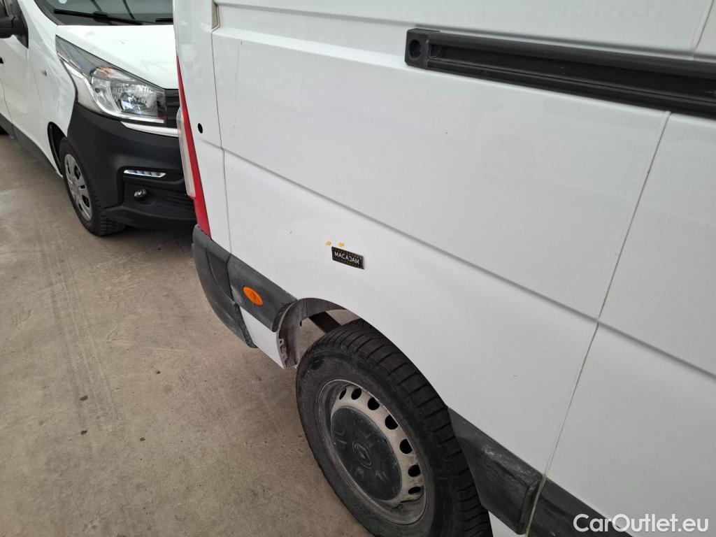  Renault  Master RENAULT  / 2019 / 4P / Fourgon tôlé FG Tr GCF F3500 L3H2 Blue dCi 135 #60