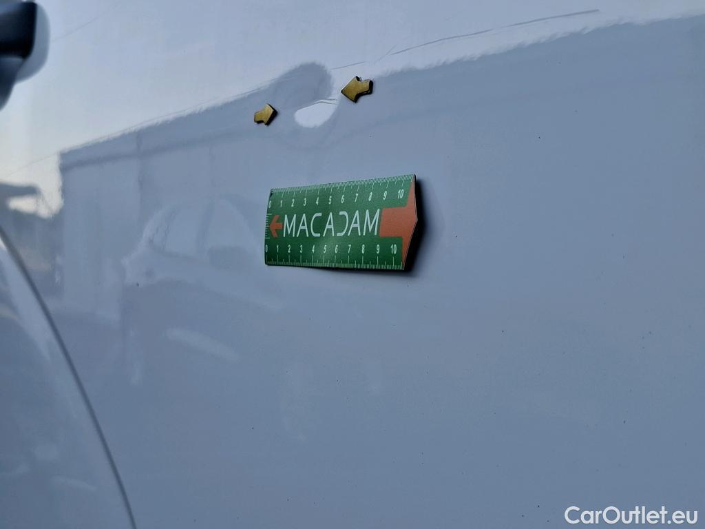 Renault  Master  III Fourgon L2H2 3 5 Grand Confort dCi #13