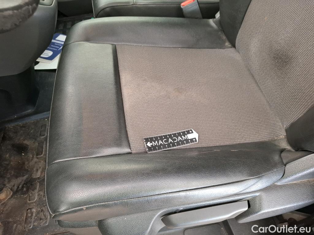 Peugeot  Expert PEUGEOT  VU 4p Fourgon BLUEHDI 120 S&S STANDARD PREMIUM PA #18