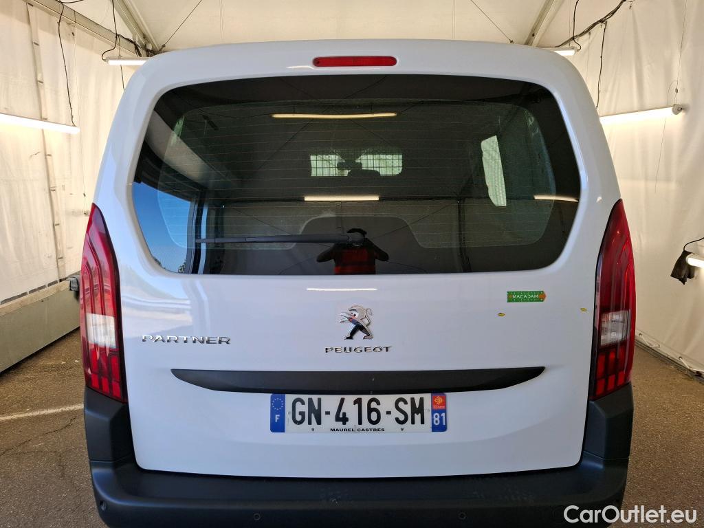  Peugeot  Partner PEUGEOT  / 2018 / 4P / Fourgonnette BHDI 100 S&S STANDARD 650KG PREMIUM #8