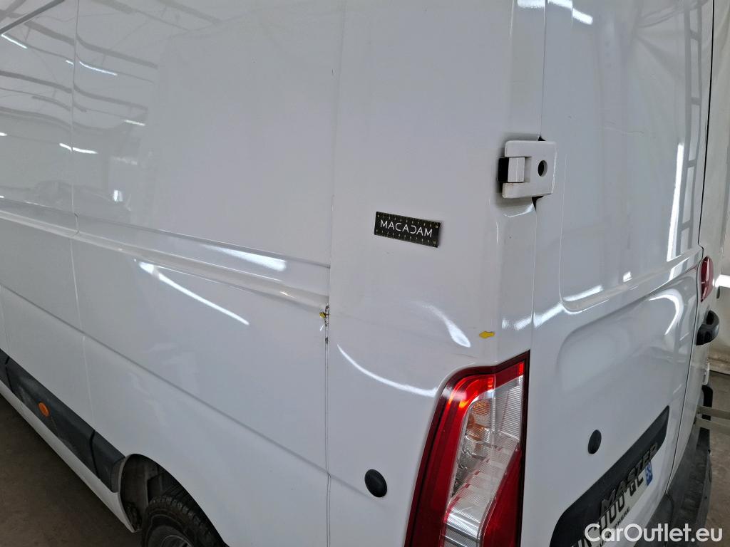  Renault  Master RENAULT  / 2019 / 4P / Fourgon tôlé FG Tr GCF F3500 L3H2 Blue dCi 135 #24