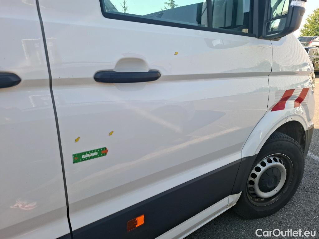  Volkswagen  Crafter  Fourgon Fourgon 35 mittlerer Radstand mit Hochdach FWD 2.0 140CV BVM6 #46