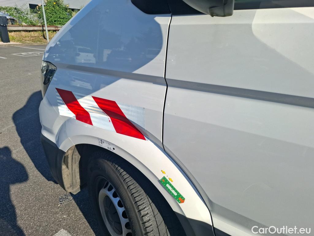  Volkswagen  Crafter  Fourgon Fourgon 35 mittlerer Radstand mit Hochdach FWD 2.0 140CV BVM6 #34