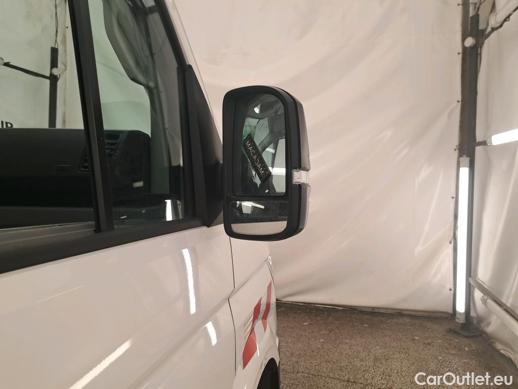  Volkswagen  Crafter  Fourgon Fourgon 35 mittlerer Radstand mit Hochdach FWD 2.0 140CV BVM6 #17