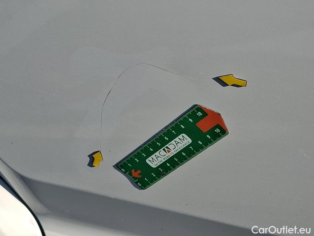  Volkswagen  Crafter  Fourgon Fourgon 35 mittlerer Radstand mit Hochdach FWD 2.0 140CV BVM6 #10