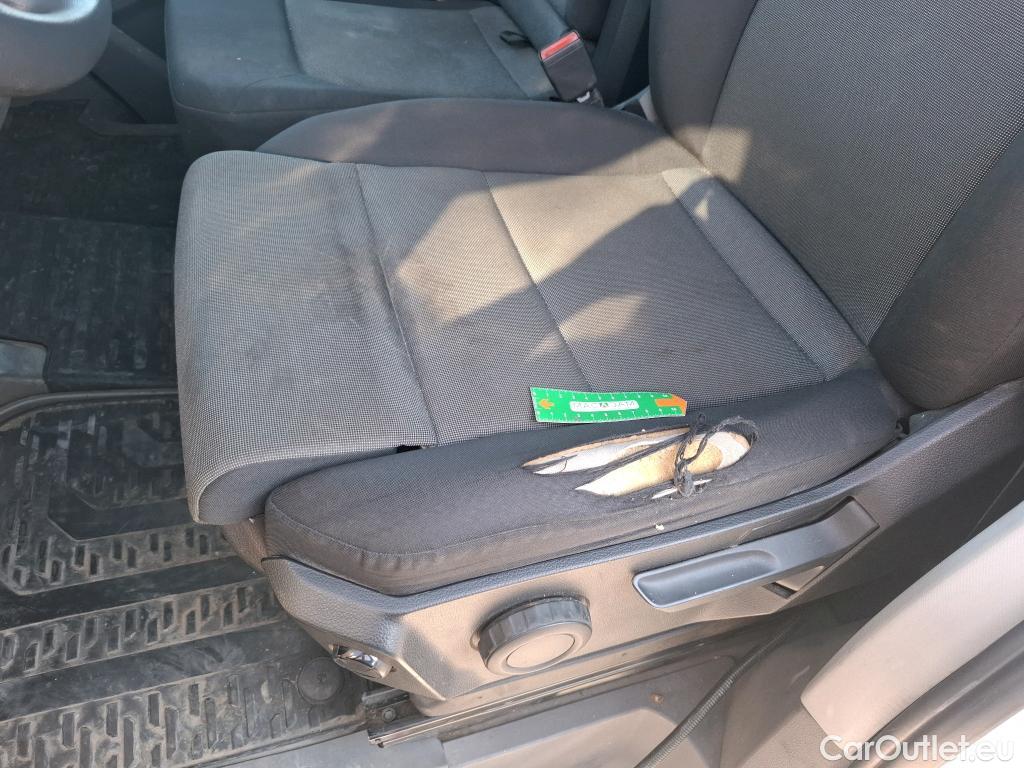  Volkswagen  Crafter  Fourgon Fourgon 35 mittlerer Radstand mit Hochdach FWD 2.0 140CV BVM6 #16