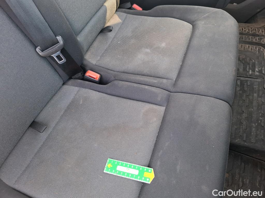  Volkswagen  Crafter  Fourgon Fourgon 35 mittlerer Radstand mit Hochdach FWD 2.0 140CV BVM6 #27