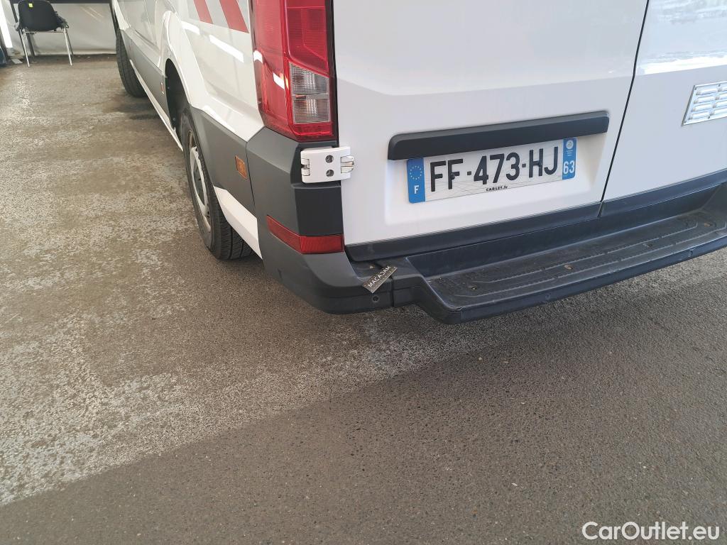  Volkswagen  Crafter  Fourgon Fourgon 35 mittlerer Radstand mit Hochdach FWD 2.0 140CV BVM6 #23