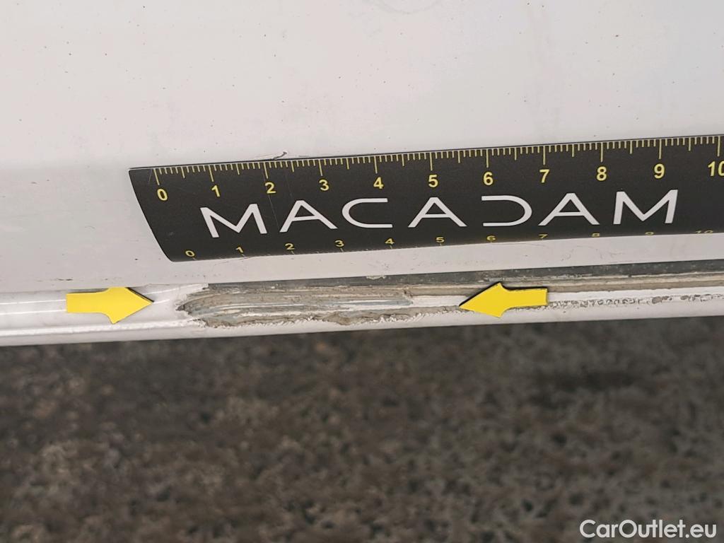  Volkswagen  Crafter  Fourgon Fourgon 35 mittlerer Radstand mit Hochdach FWD 2.0 140CV BVM6 #14