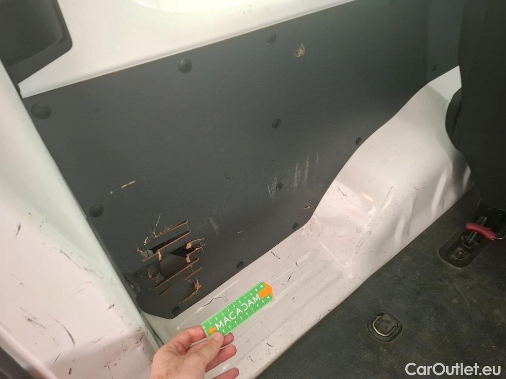  Citroen  Jumpy CITROEN  4p Combi Taille XL BlueHDi 120 S&S BVM6 Confort #8