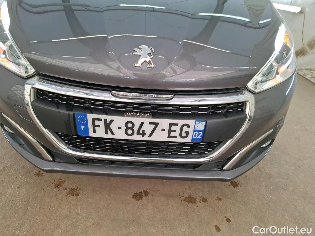  Peugeot  208  Signature 1.2 PureTech 80CV BVM5 E6dT #1