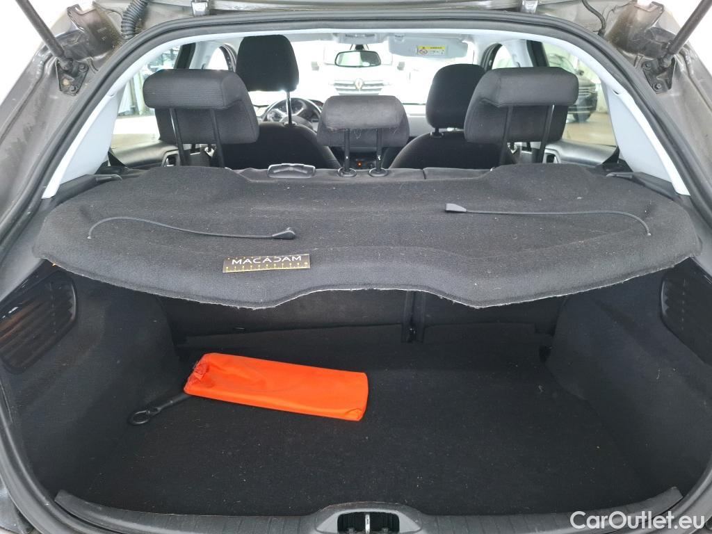  Peugeot  208  Signature 1.2 PureTech 80CV BVM5 E6dT #11
