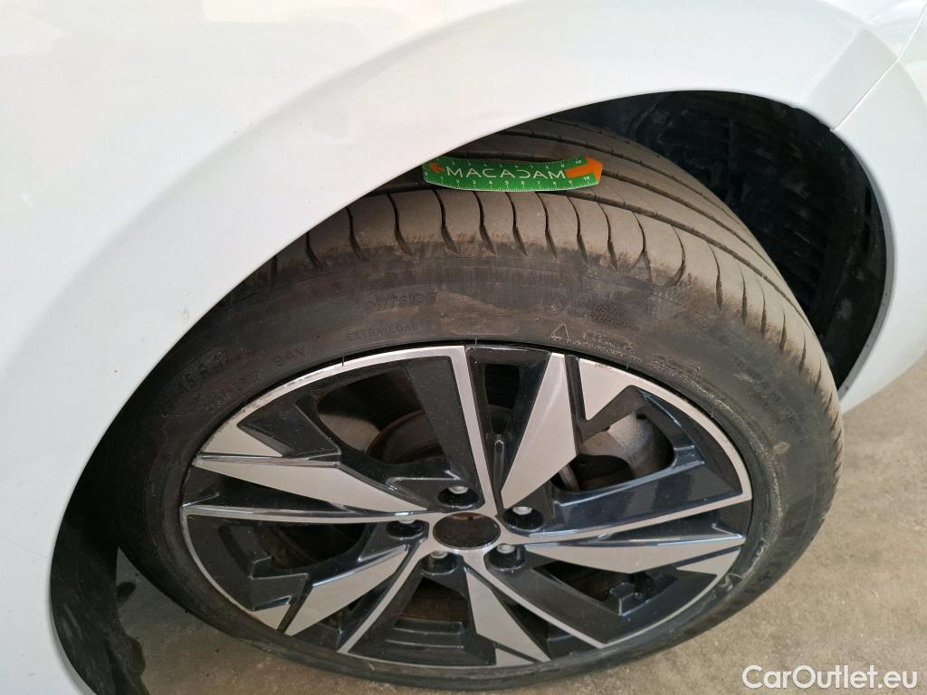  Peugeot  308 PEUGEOT  / 2021 / 5P / Berline PHEV 180 E-EAT8 ACTIVE PACK #28