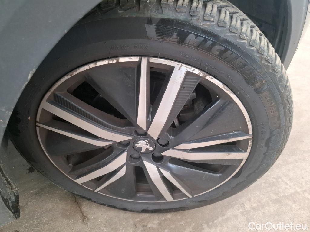  Peugeot  3008 PEUGEOT  / 2020 / 5P / SUV 1.6 HYBRID 225 E-EAT8 GT Pack #43