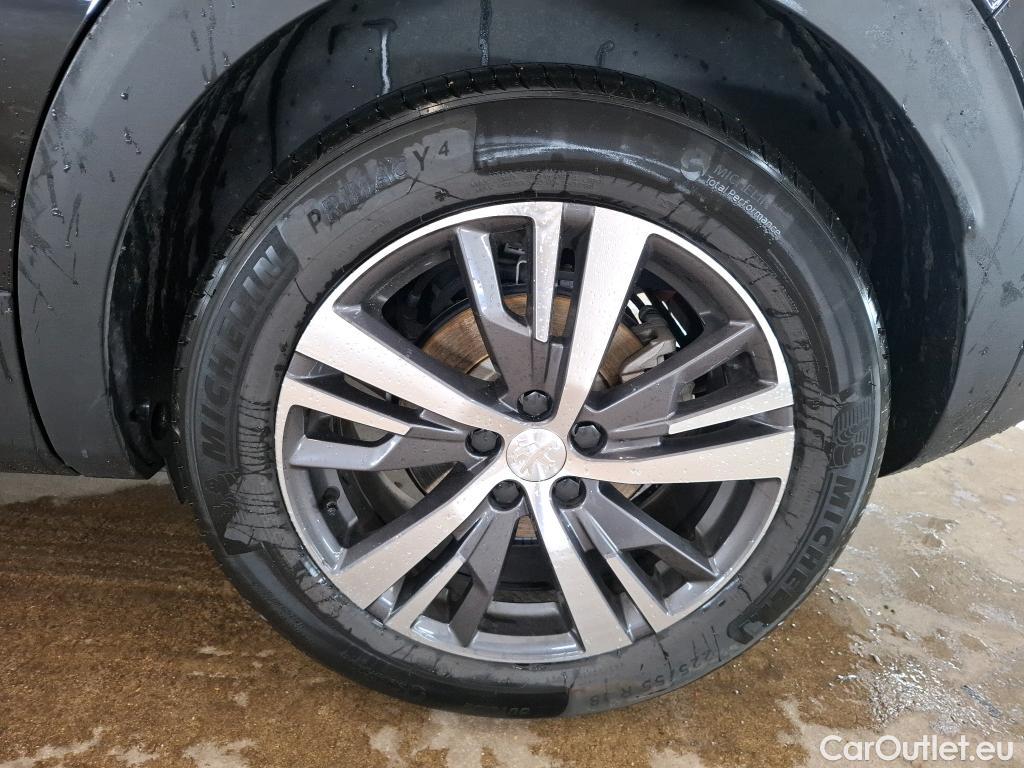  Peugeot  3008 PEUGEOT  / 2020 / 5P / SUV 1.6 HYBRID 225 E-EAT8 Allure Pack #14