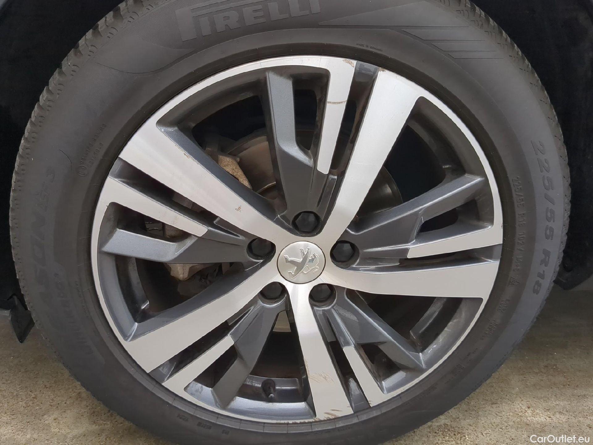  Peugeot  3008  Allure 1.5 HDi 130CV BVA8 E6d #1